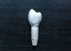 ceramic dental implant